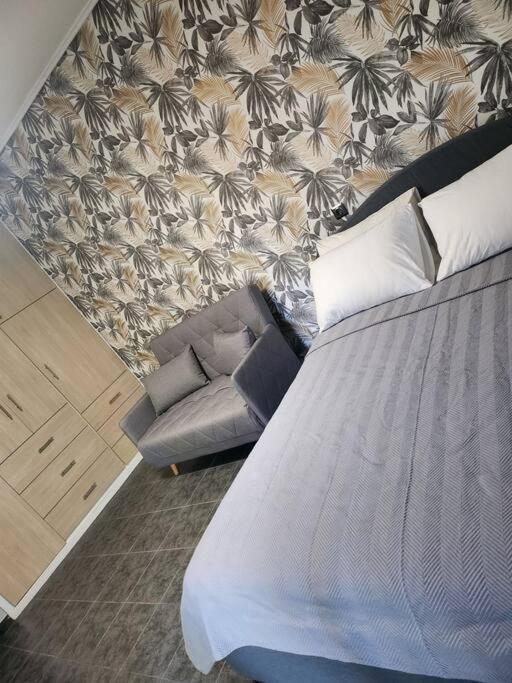 Small Luxury Apartment 아나비소스 외부 사진