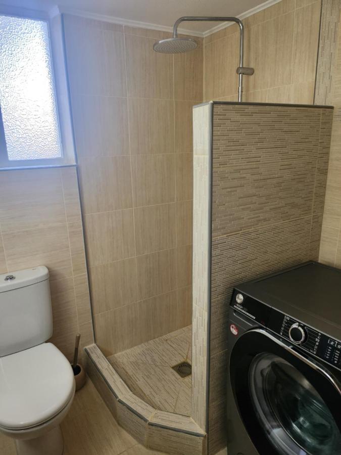 Small Luxury Apartment 아나비소스 외부 사진