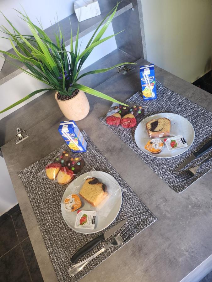Small Luxury Apartment 아나비소스 외부 사진